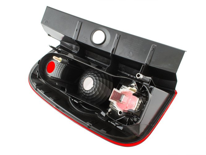 Dacia Duster 10-14 lampa tylna lewa