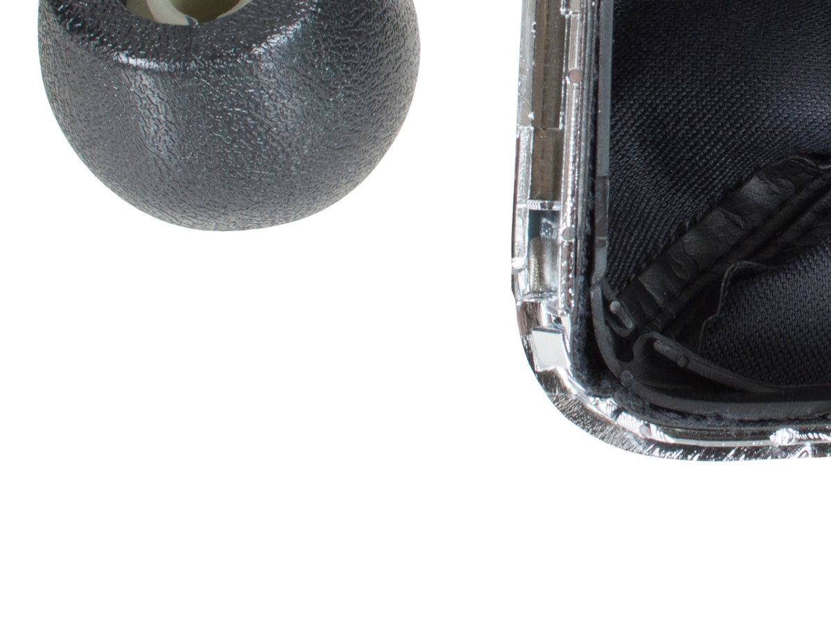 Chevrolet Cruze 2009- black gear knob + black gaiter with chrome frame 5 gears