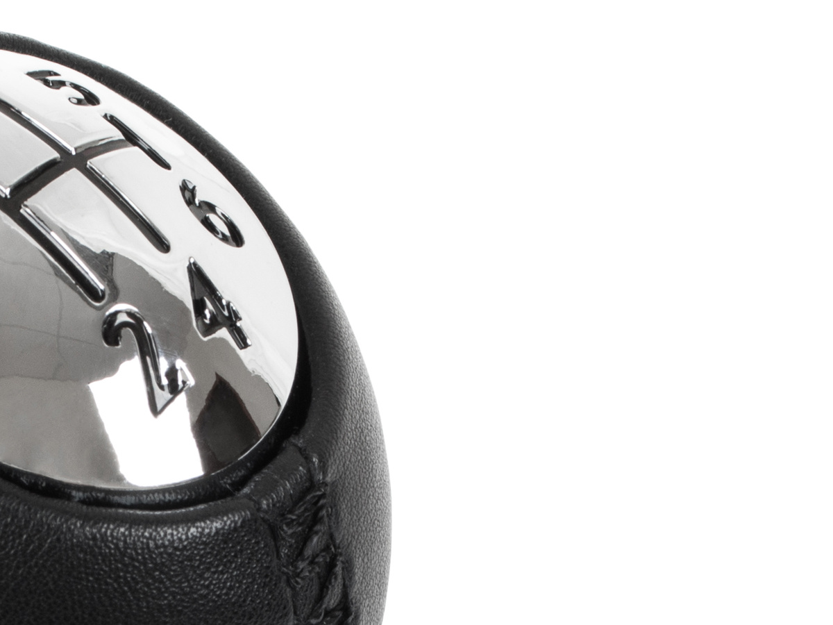 Dacia Logan I 2004- gałka zmiany biegów 6 BIEGÓW CZARNA SKÓRA + CHROM